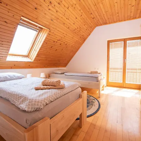 Hisa Pepi Daire Bovec